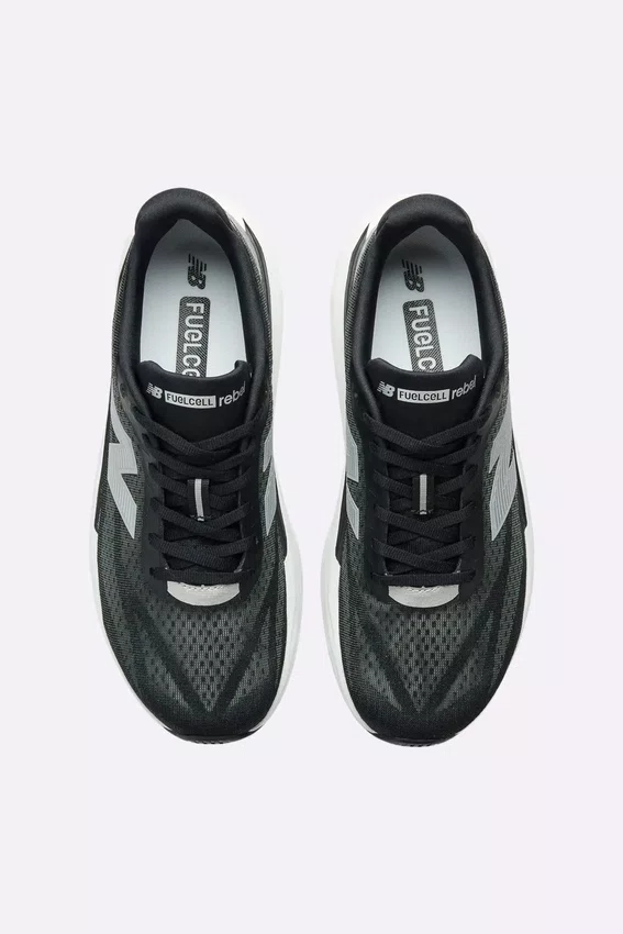 Tênis New Balance FuelCell Rebel v5 Masculino Preto