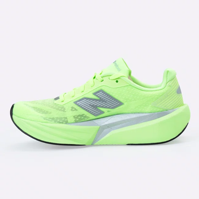 Tênis New Balance FuelCell Rebel v5 Masculino Verde Neon