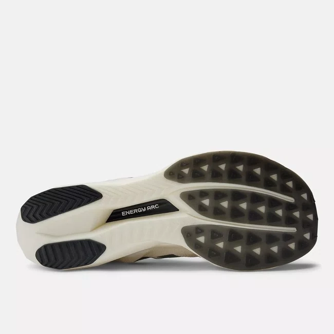 Tênis New Balance FuelCell SuperComp Elite v5 Feminino