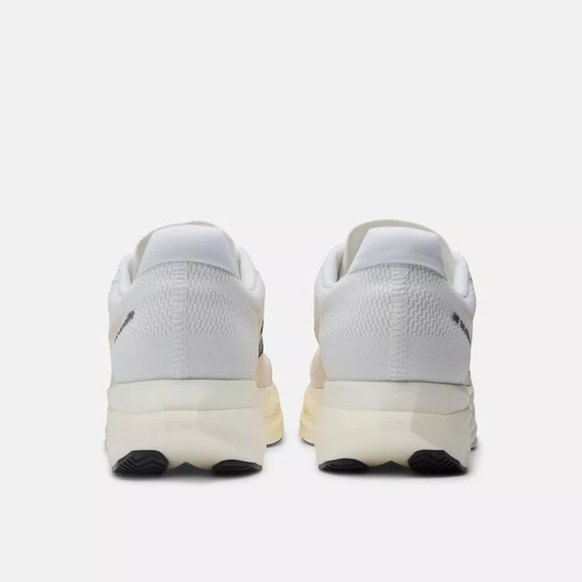 Tênis New Balance FuelCell SuperComp Elite v5 Feminino