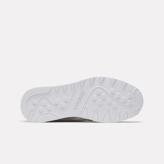 Tênis Reebok CL Nylon Masculino Bege