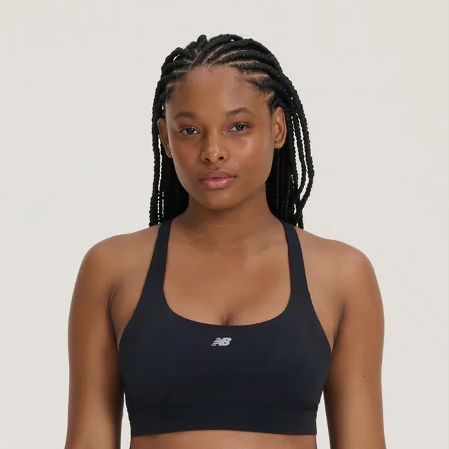 Top New Balance Essentials Run Feminino Preto