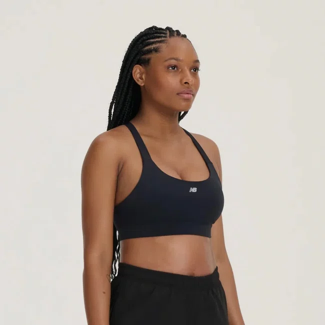 Top Essentials Run Feminino New Balance Preto