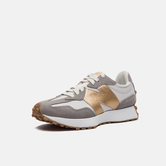 Tênis New Balance 327 v1 Cinza e Dourado