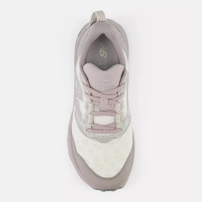 Tênis New Balance Fresh Foam X Hierro v9 Feminino Bege