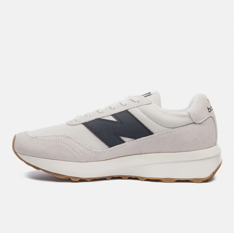 Tênis New Balance 370v1 Bege/Preto Tênis New Balance 370v1 Bege/Preto