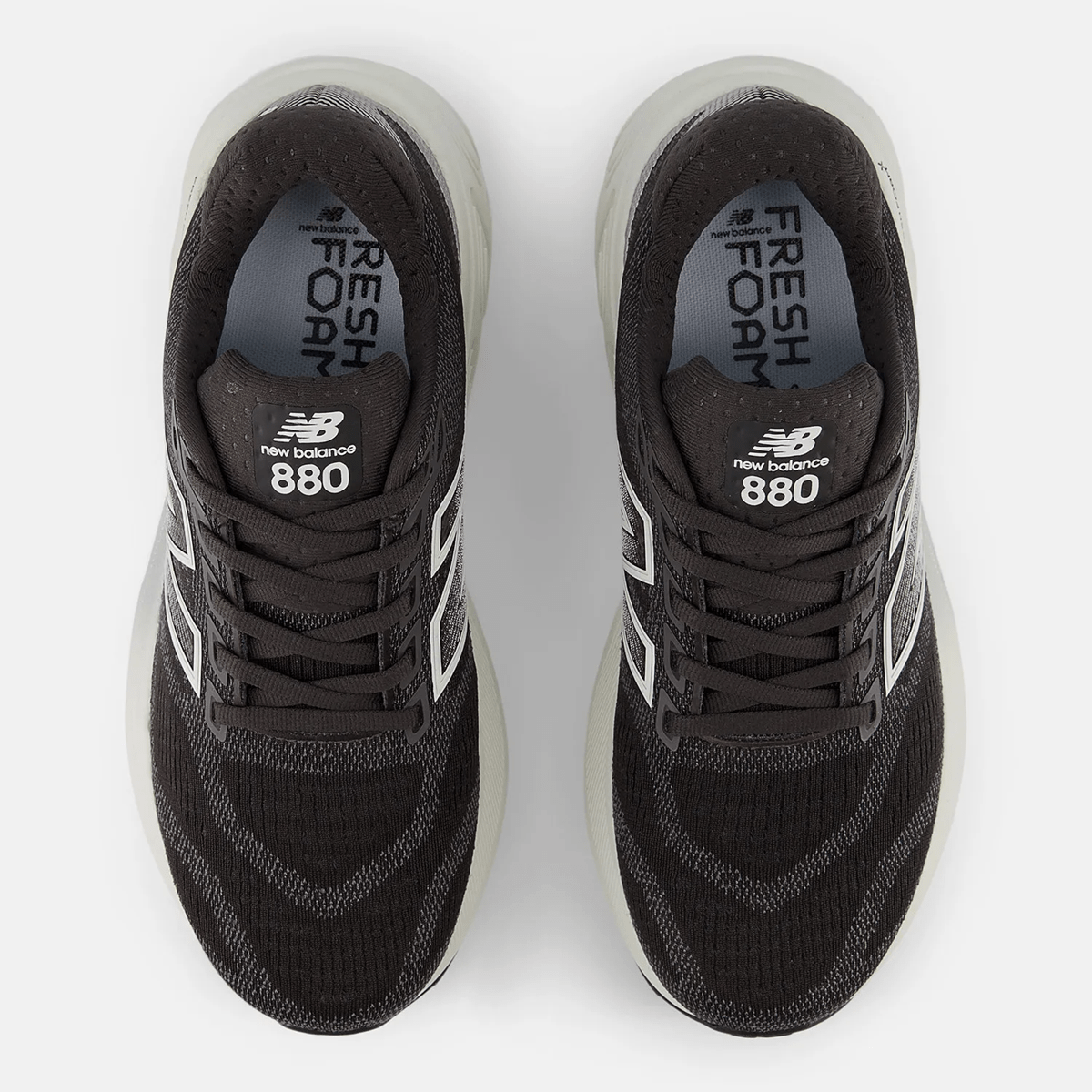 Tênis New Balance Fresh Foam X 880v15 Feminino Preto/Branco Tênis New Balance Fresh Foam X 880v15 Feminino Preto/Branco