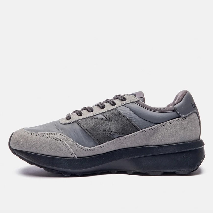 Tênis New Balance 370v1 Preto Tênis New Balance 370v1 Preto