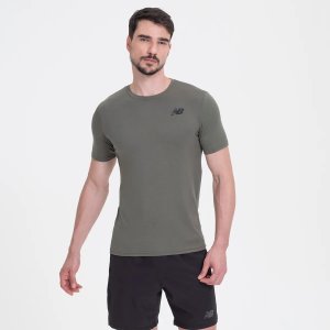 Camiseta New Balance Tenacity Logo Masculina Cinza