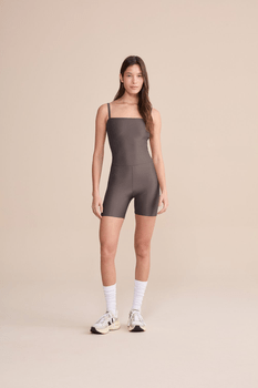 Macacão Allure Shorts Marrom