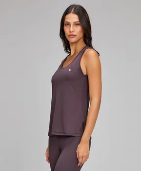 Regata Eterna Gola Redonda Marrom