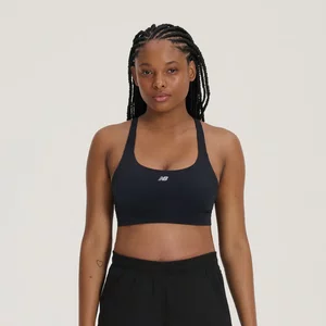 Top New Balance Essentials Run Feminino Preto