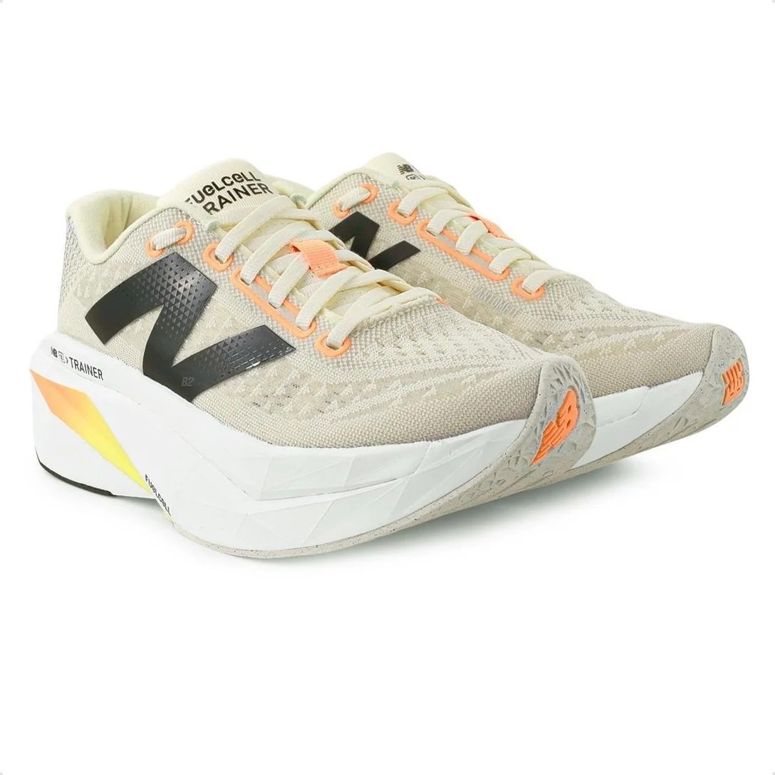 Tênis New Balance FuelCell Supercomp Trainer v3 Bege/Preto Feminino Tênis New Balance FuelCell Supercomp Trainer v3 Bege/Preto Feminino